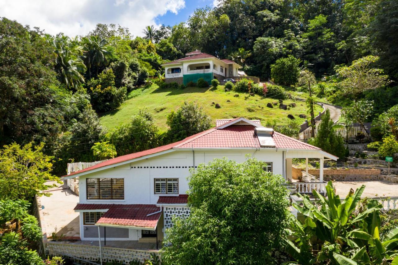Janes' Serenity Guesthouse Anse a La Mouche Dış mekan fotoğraf